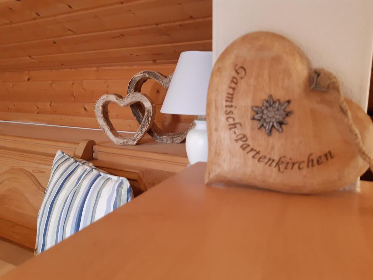 Ferienwohnung Franzi Garmisch-Partenkirchen Exterior foto